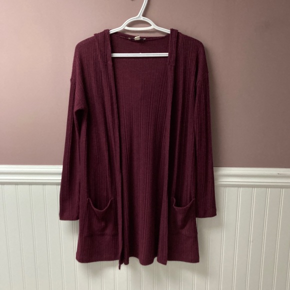 American Eagle Outfitters Sweaters - American Eagle cardigan